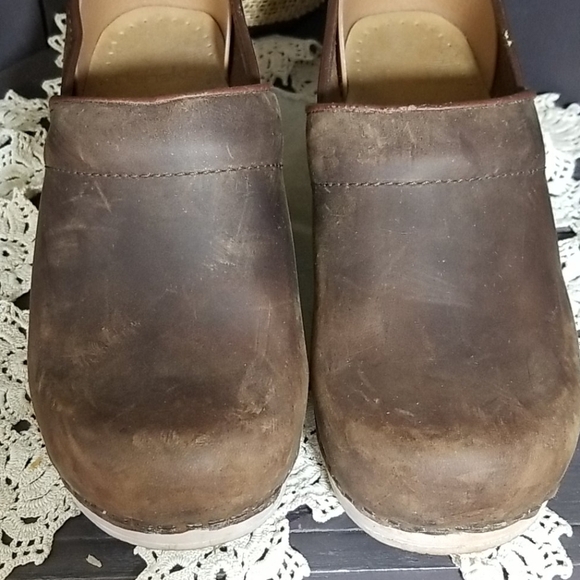 𝅺DANSKO brown clog shors size 36 - Picture 2 of 7